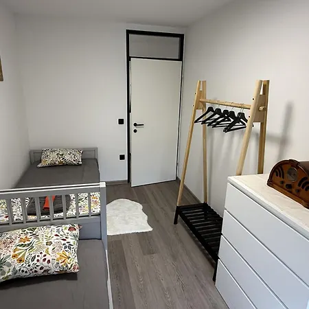 Mary's Flat Любляна