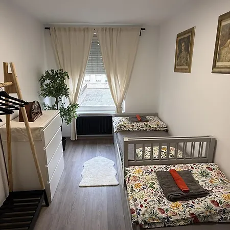 Апартаменты Mary's Flat *